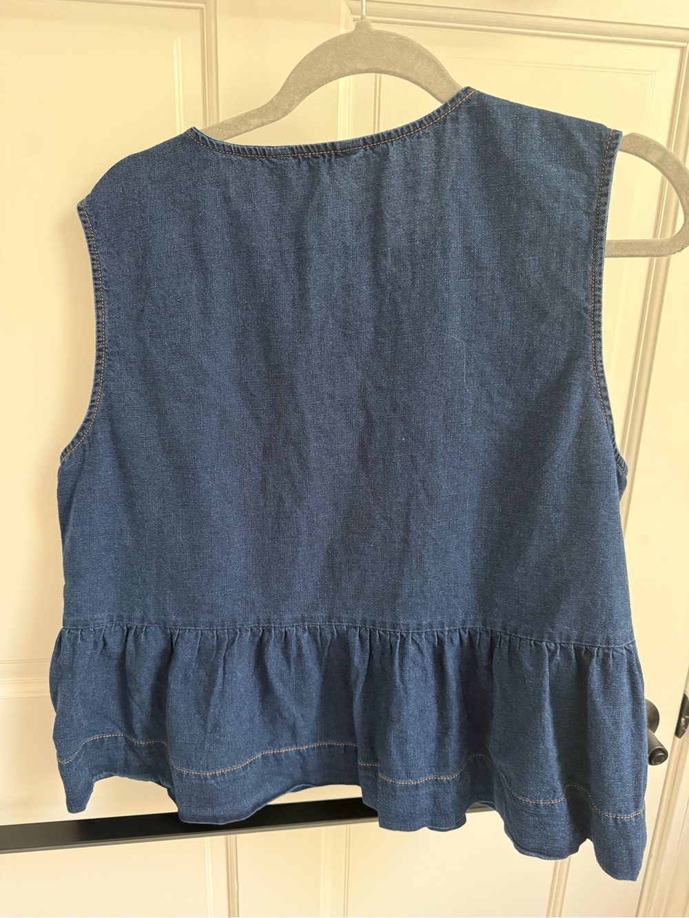 Velvet Heart Sleeveless Denim Peplum Top in Blue - Picture 3 of 3